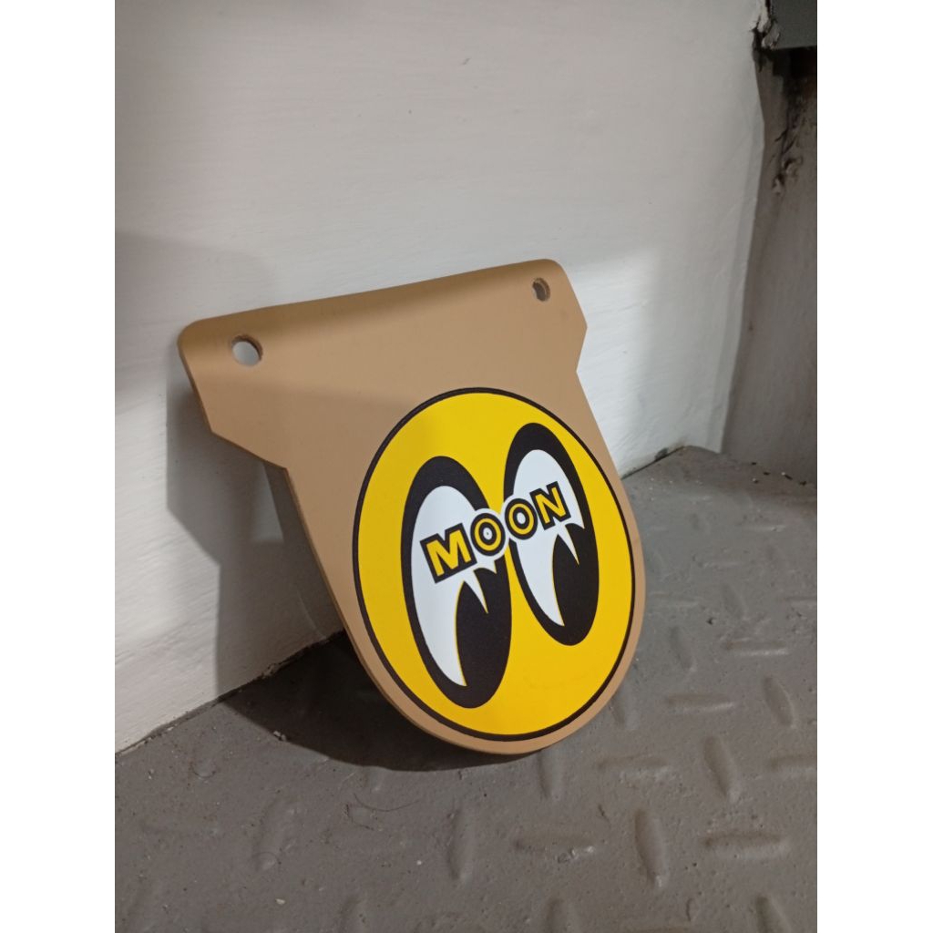 Vespa Cepet Lumpur Mooneyes cream
