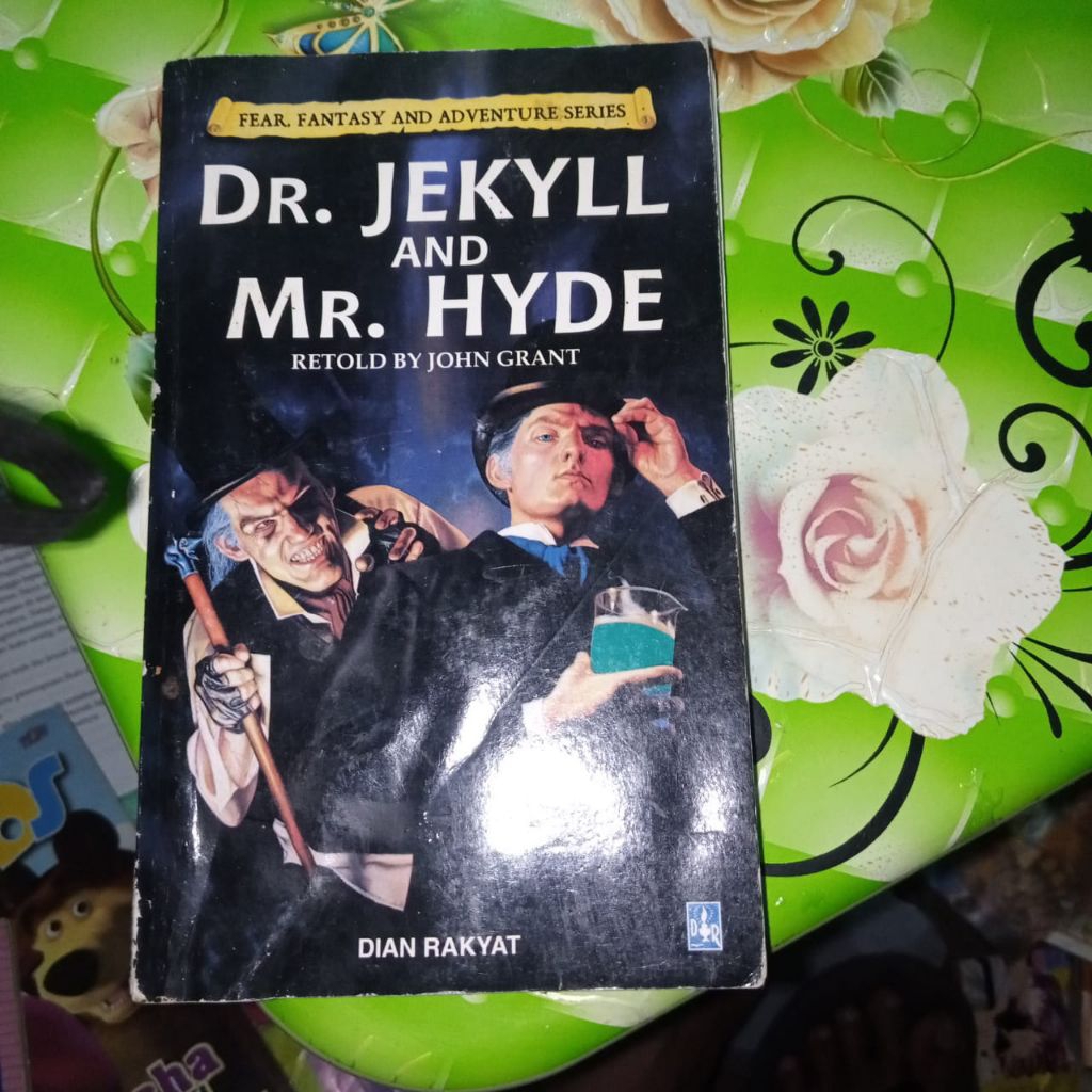 Dr Jekyll and Mr Hyde (English)