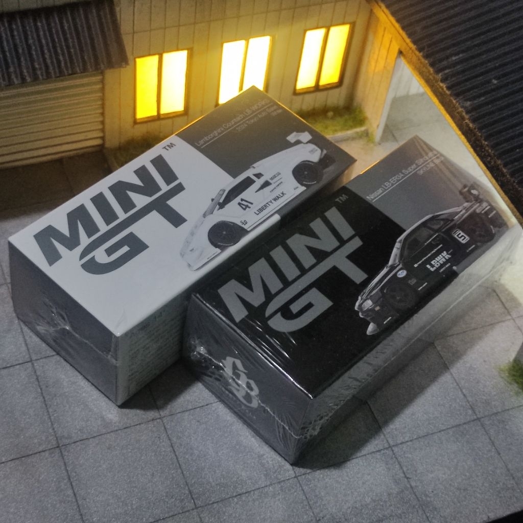 [BUNDLE | SEALED] MiniGT Nissan LB-ER34 / Lamborghini Countach LB-WORKS | 1/64 Scale