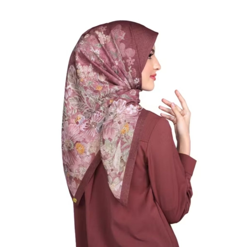 Nada Puspita Viola Iznik Warehouse Sale 2025