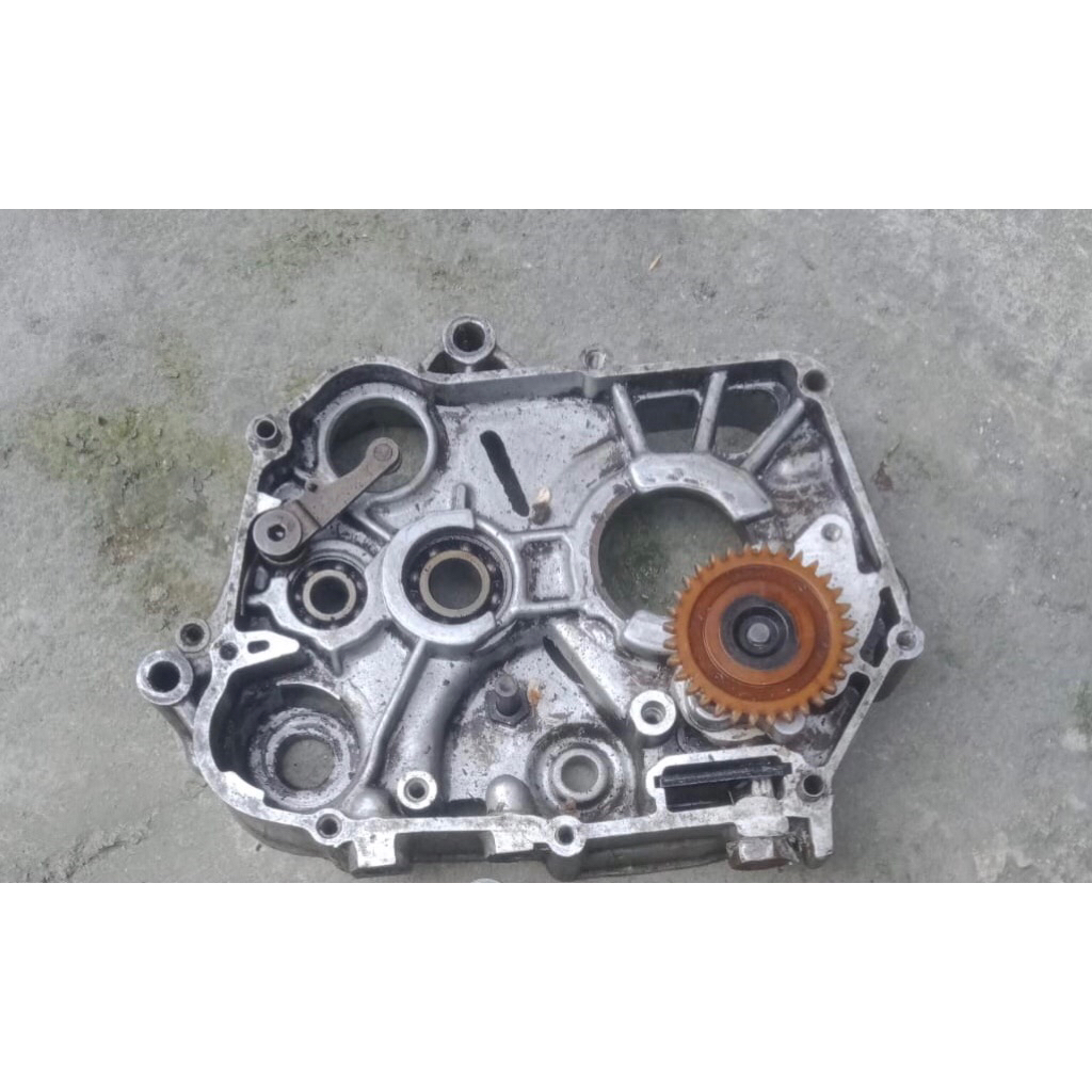 krengkes pompa oli kanan grand