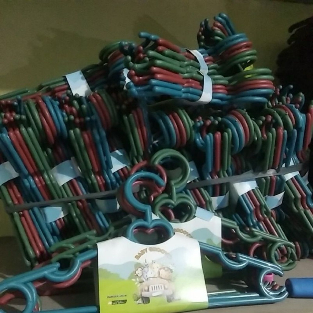 {12pcs} KASTOK BAJU ANAK PERLUSIN - HANGER BAJU ANAK