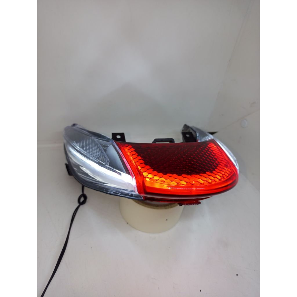 CUSTOM LAMPU STOP VARIO 110 KARBU PLUS DOUBLE ALIS