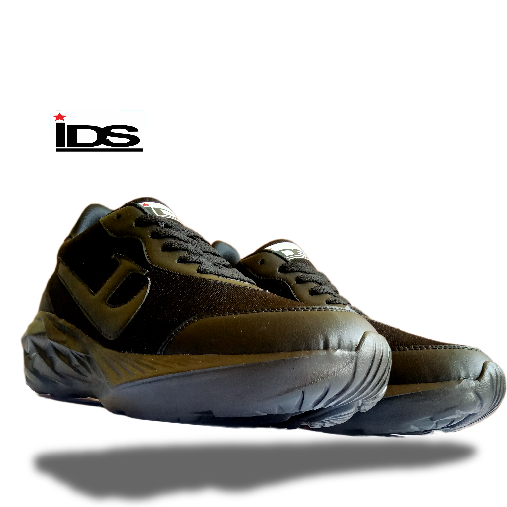 IDS - Sepatu Sneakers Pria Sport Shoes Full Black
