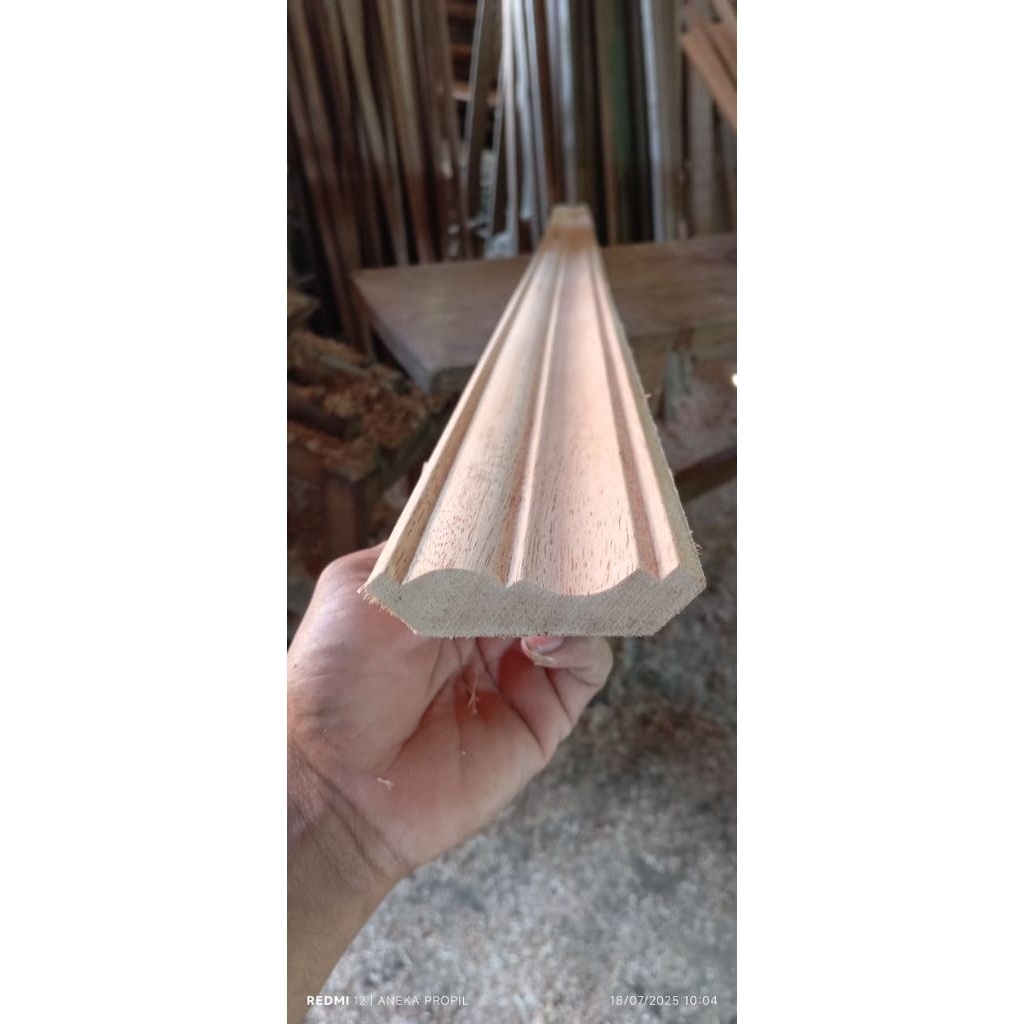 Lis profil Kayu solid Awet