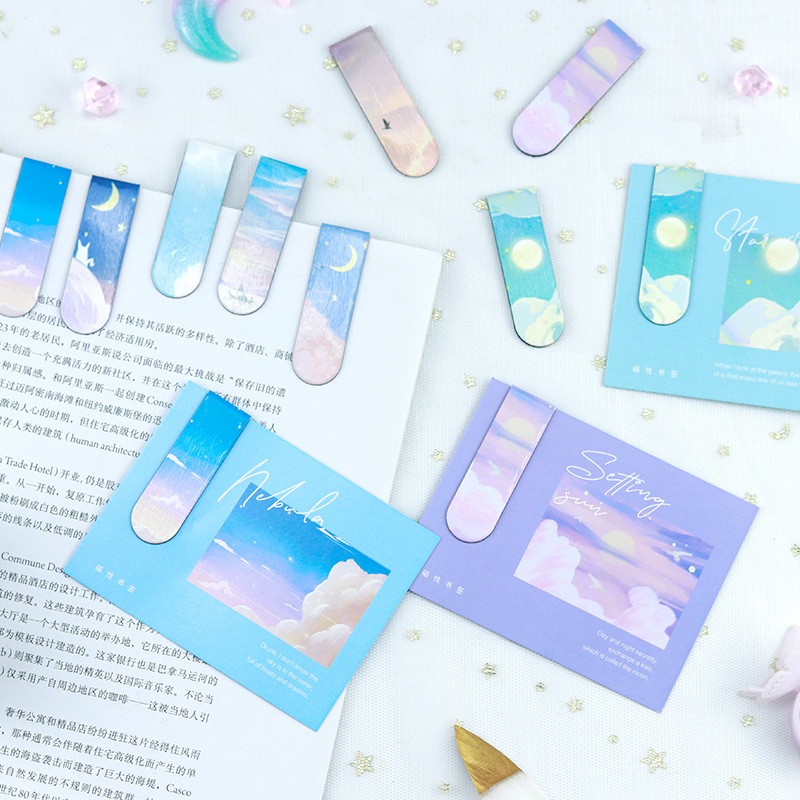 

Pembatas Buku Magnet Aesthetic Motif Langit Awan Bulan Bintang Bookmark Magnetic