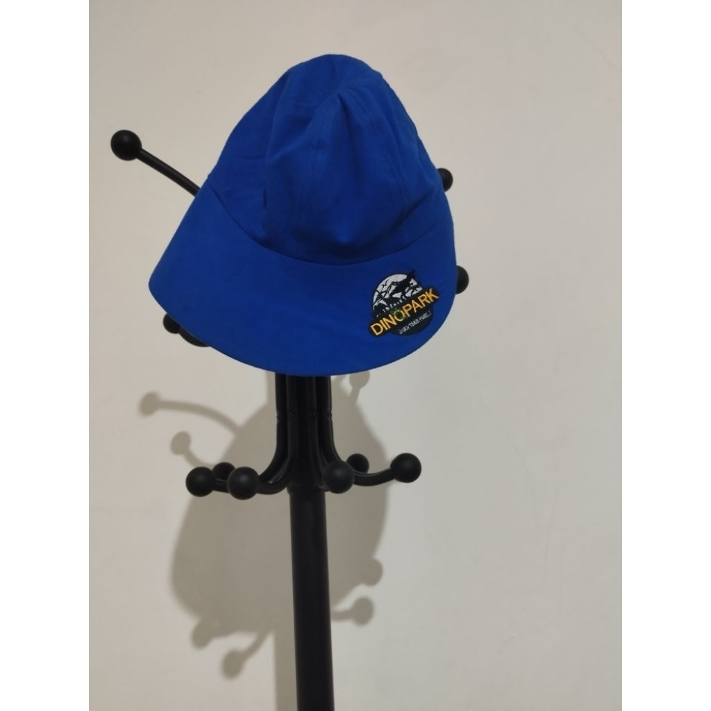 Topi Dino park wisata Batu Malang