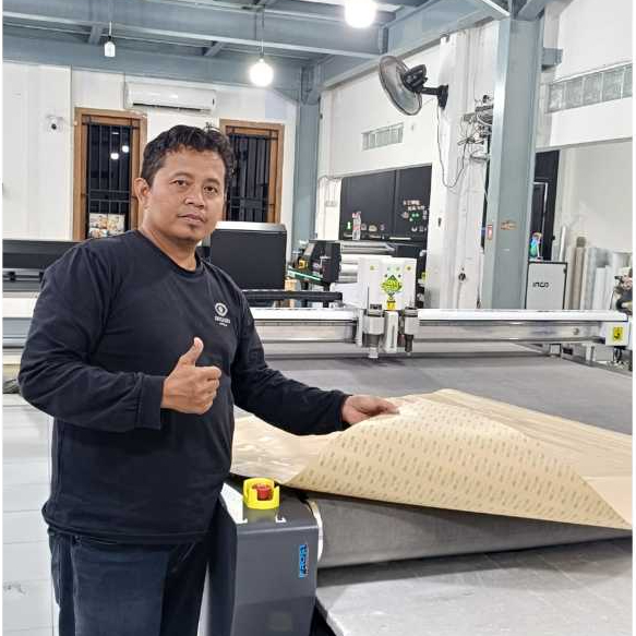 

Laminasi Tebal 300 Micron 3M RONIta