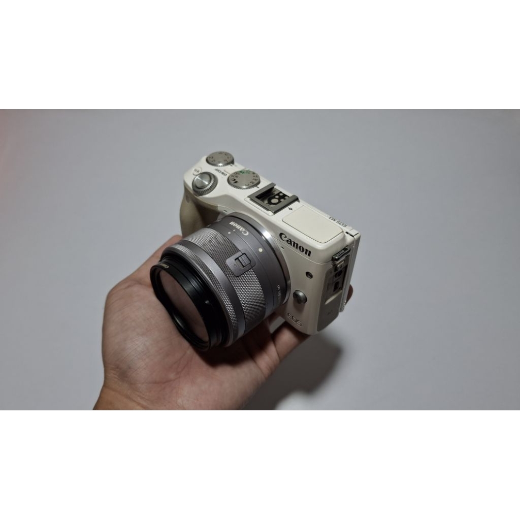 Kamera Mirrorless Canon M3