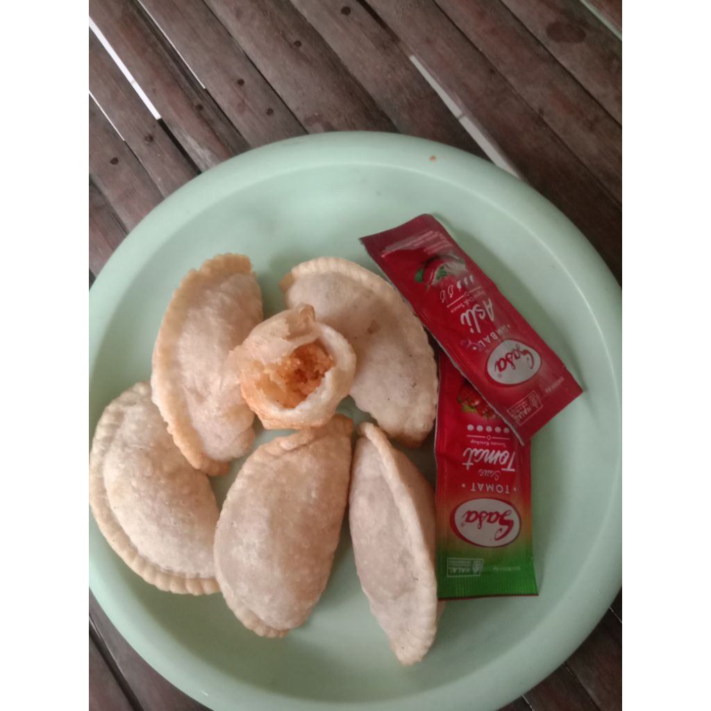 

cireng mini isi ayam suwir