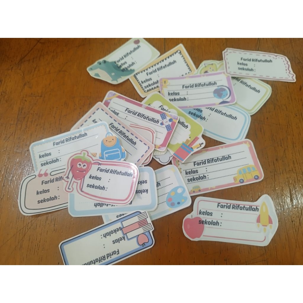 

Stiker label nama