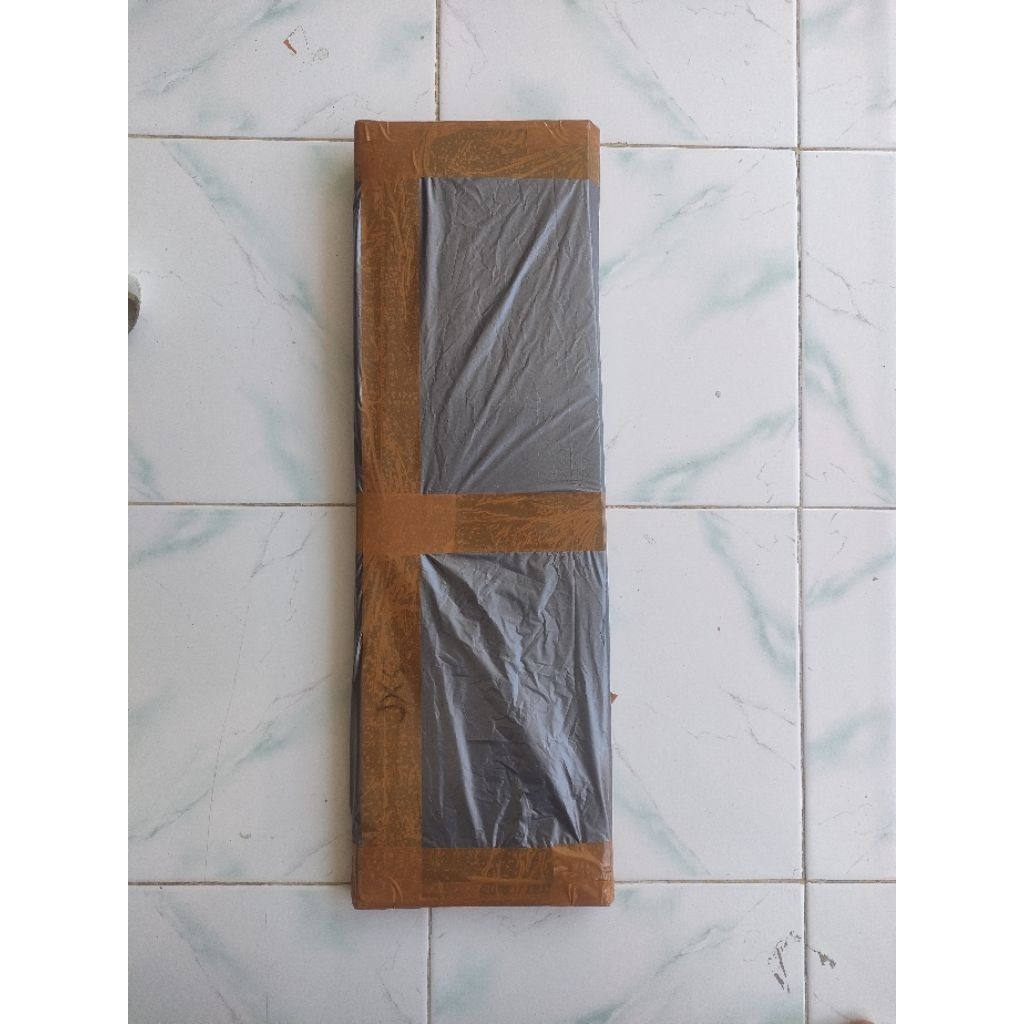 

kardus ukuran 55cm lengkap sarung pengaman