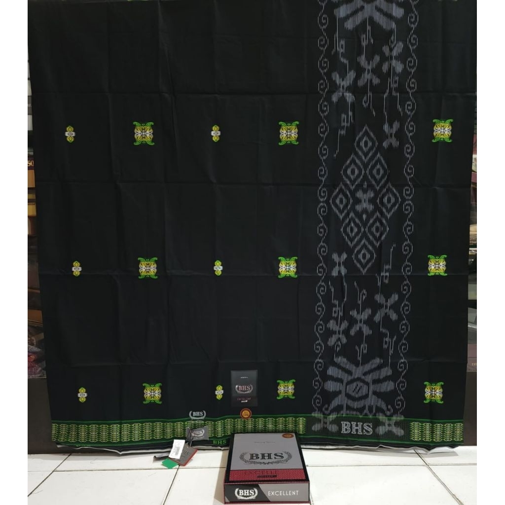 Sarung BHS Excellent Mercerized Motif SKT SMB SSP Mix Silver 02