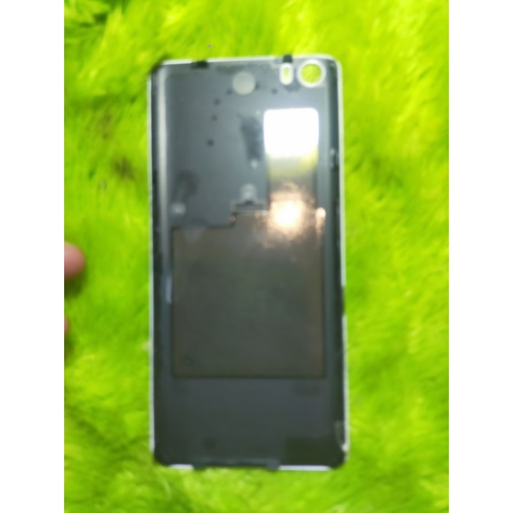 backdor cover belakang mi5 copotan
