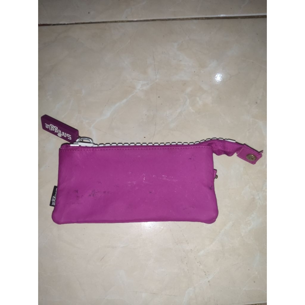 

Tempat Pensil Smighle