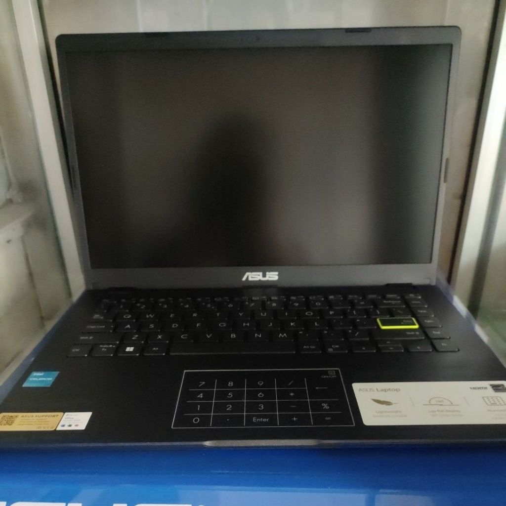 Laptop Asus 14ich