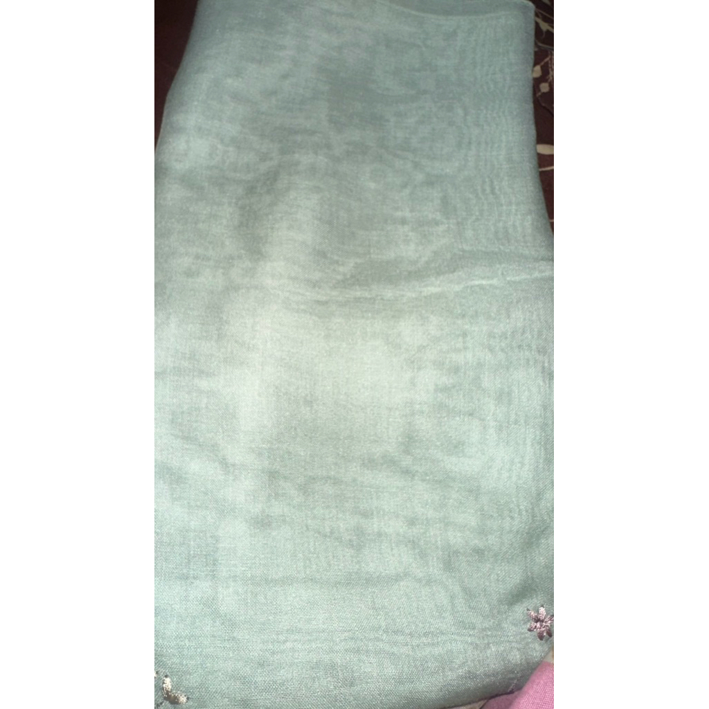 napocut hijau muda preloved