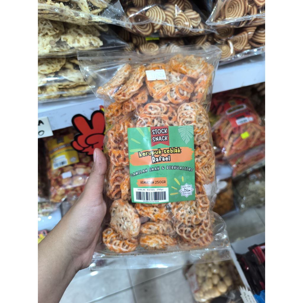 

Kerupuk seblak rafael 250gr