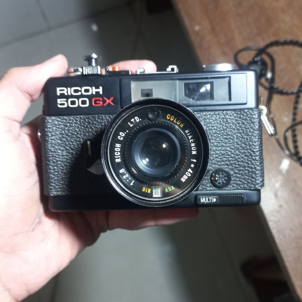Kamera analog rangefinder Ricoh 500 GX