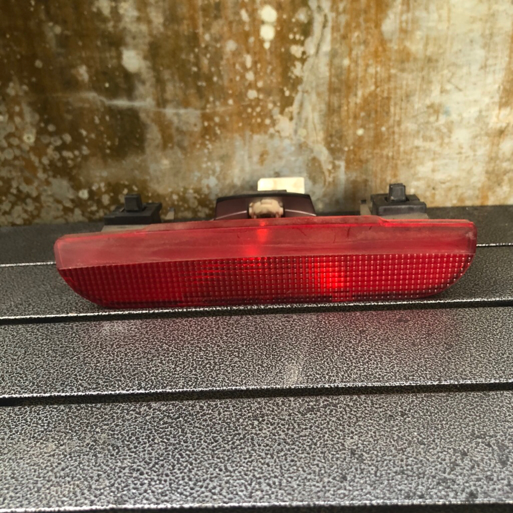 lampu rem bagasi Rush/terios lama