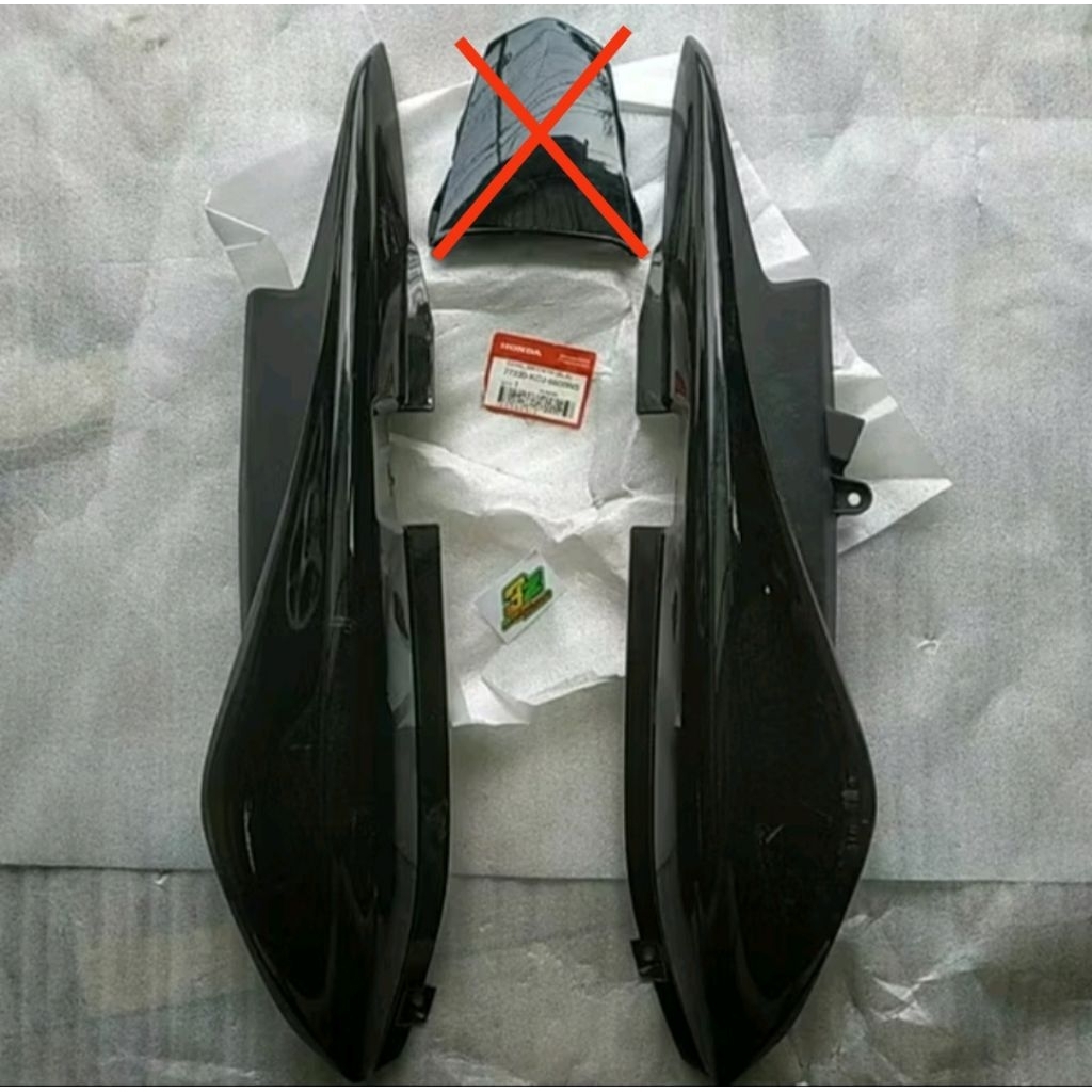 Cover side body bodi belakang Tiger Revo tirev KCJ hitam BNS original baru AHM