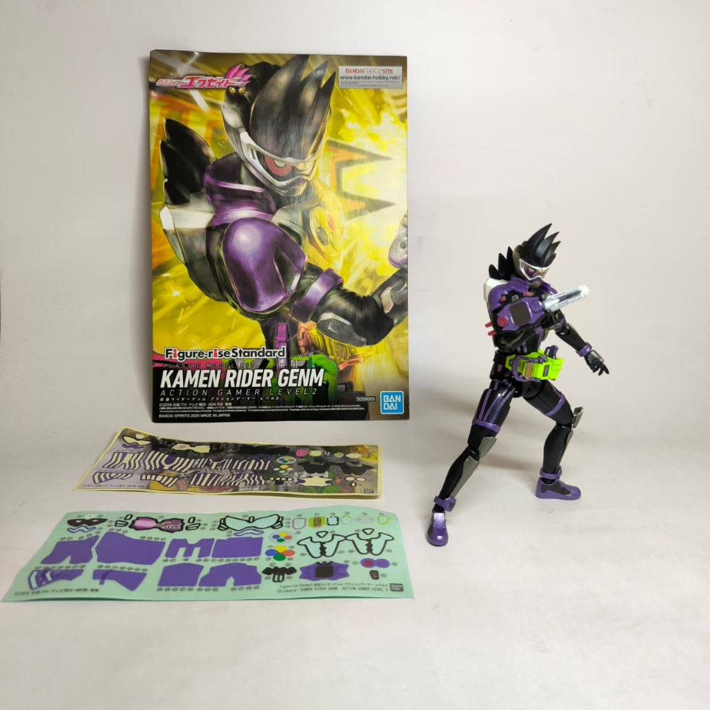 Bandai Figure-rise Standard Kamen Rider Genm Action Gamer Level 2 / Model Kit 2nd Sudah Rakit X355