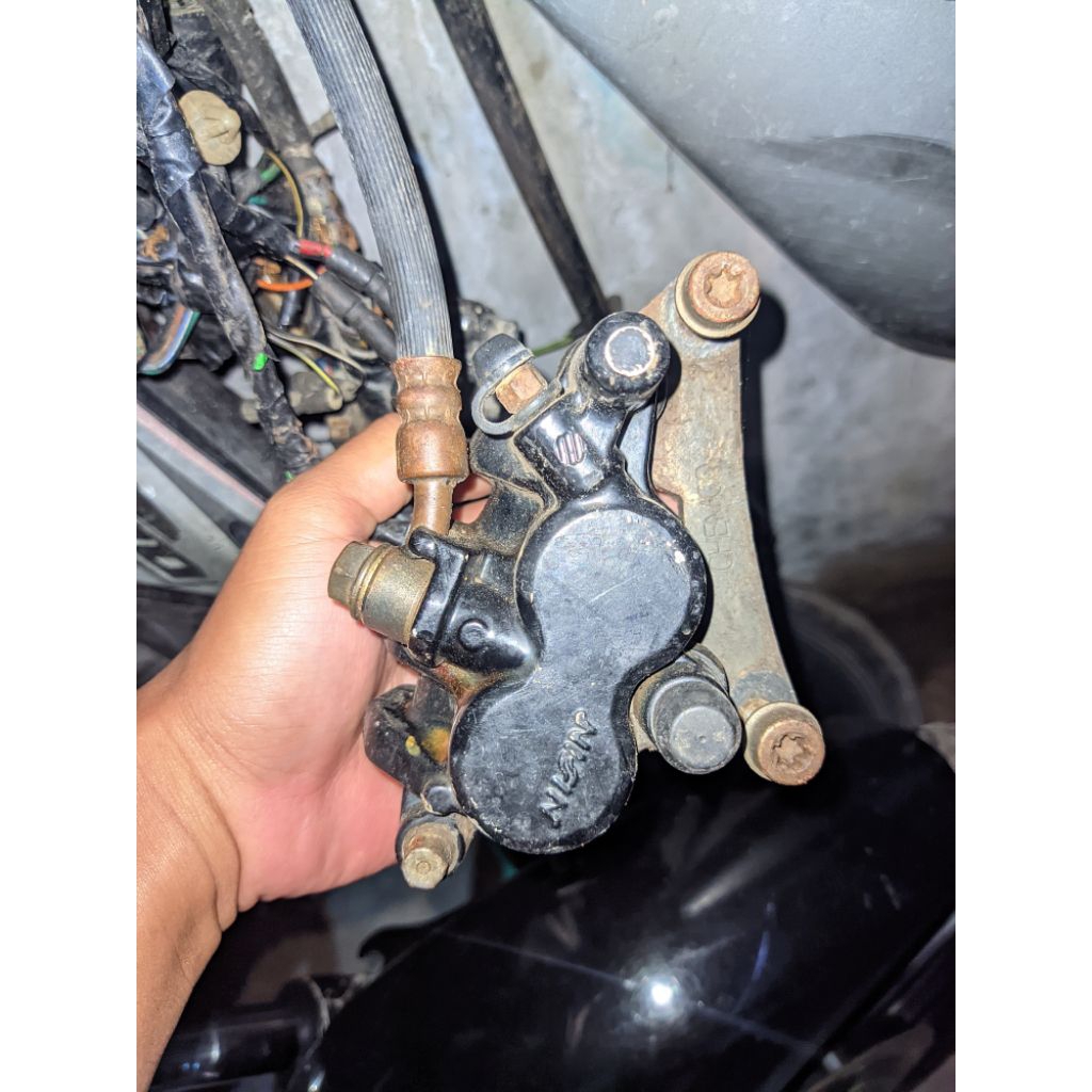 kaliper depan Tiger Revo kaliper depan Megapro Primus original copotan