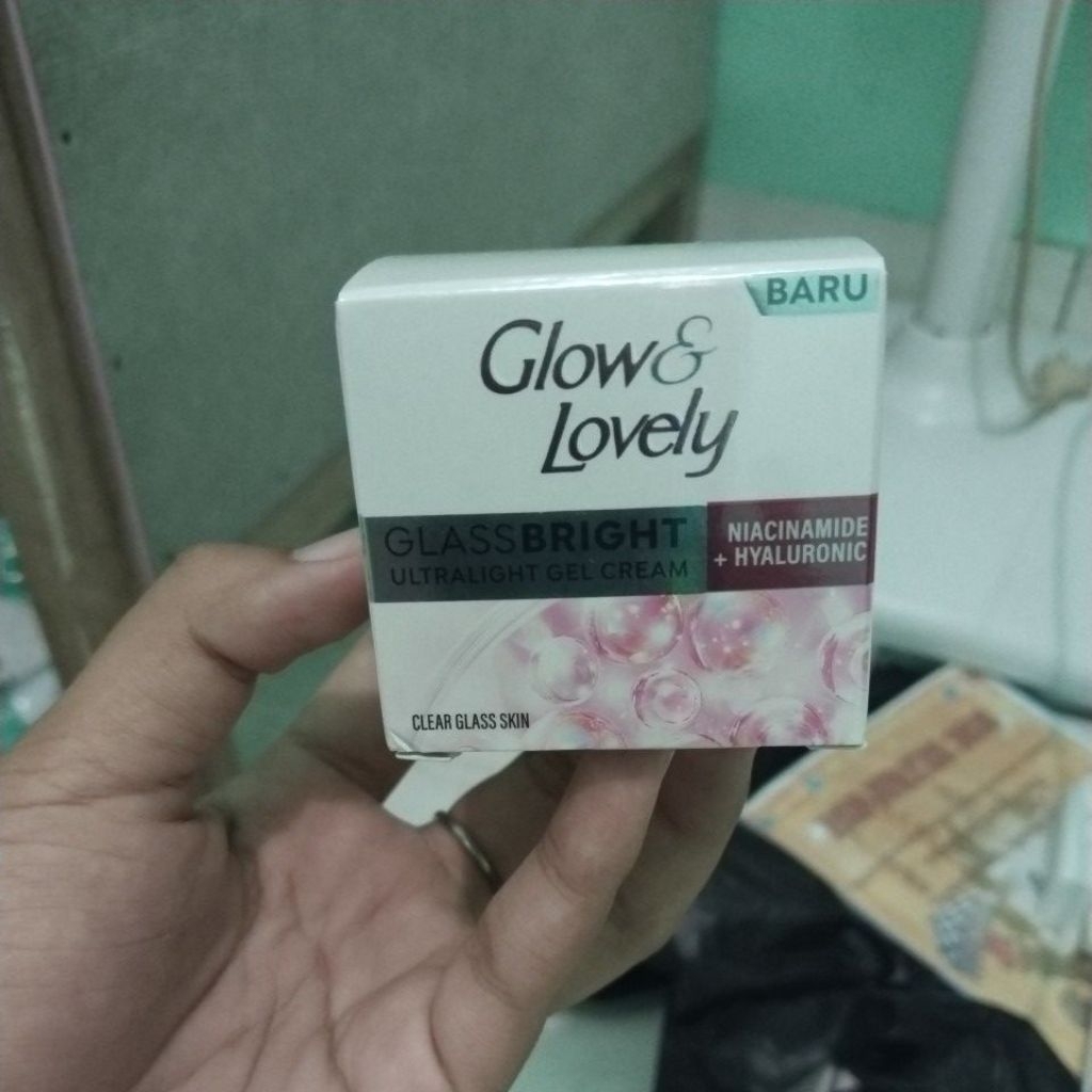 GLOW & LOVELY GLASS BRIGHT GEL CREAM MURAH