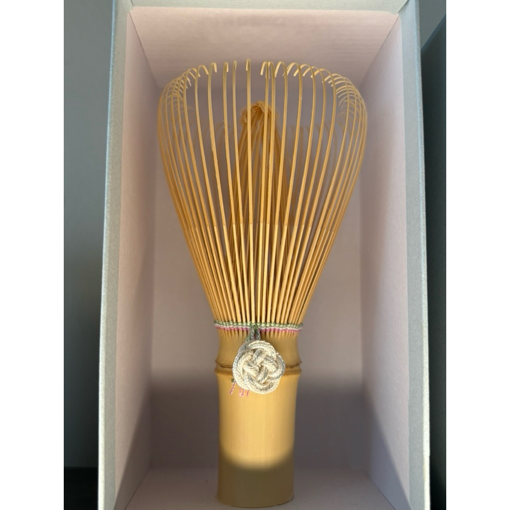 Artisan Matcha Whisk + Holder Chasen - Suikaen Takayama Chasen