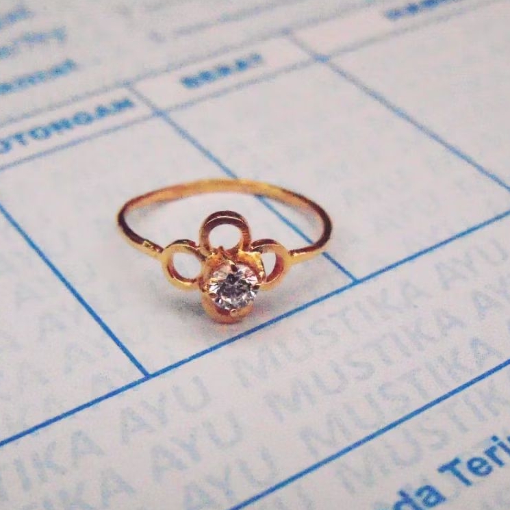 Cincin Wanita Model Bunga Permata Satu Perak 925 Lapis Emas 24k/Cincin Perak Terbaru/Cincin Permata