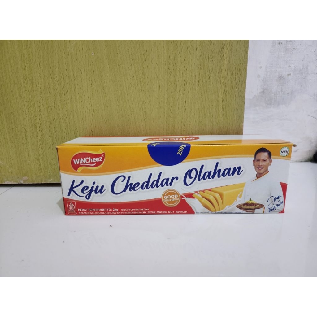 

Whincheez keju reguler 250grx8pcs / 1 slop