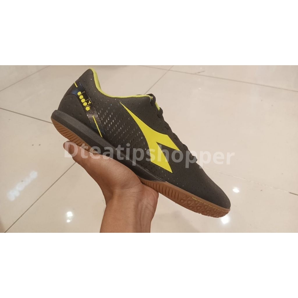 Diadora sepatu Futsal || Original