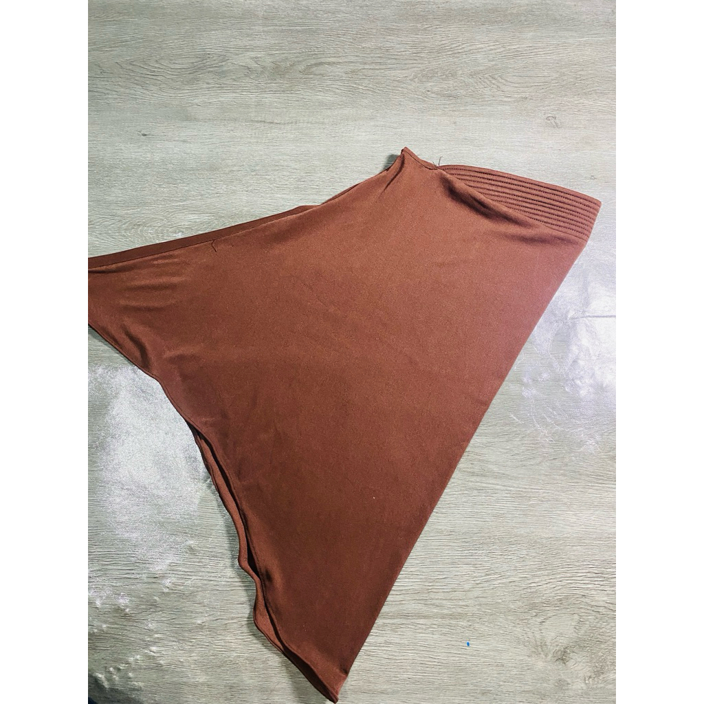 preloved hijab sport coklat
