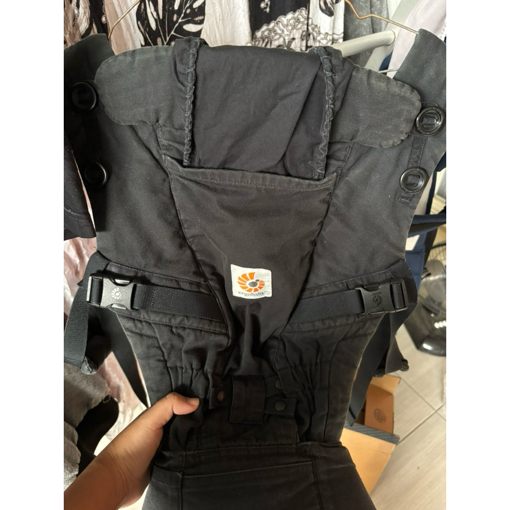 Preloved gendongan Ergobaby Adapt Black Cotton