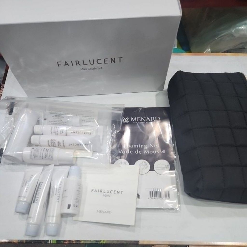 Fairlucent travel kit Menard