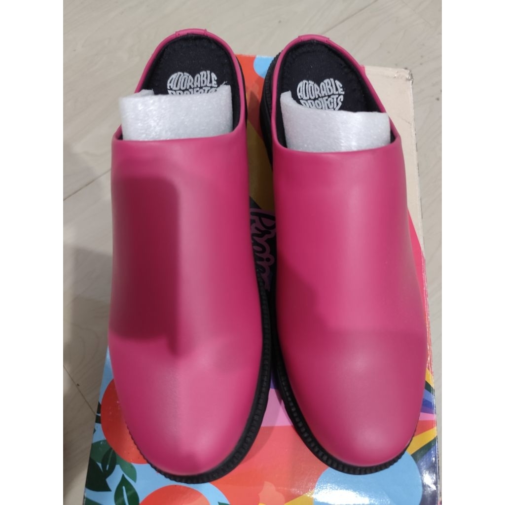 Adorable Project Sandal Emery Mules Fuchsia ukuran 43