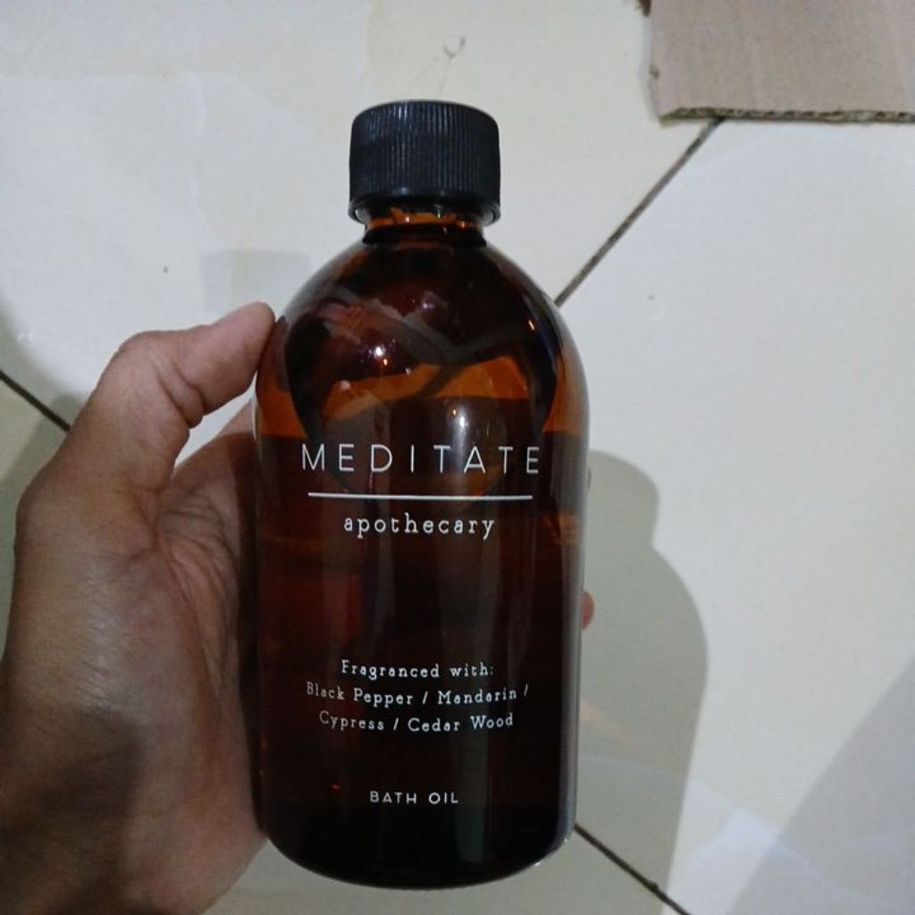 Marks & Spencer Bath Oil 330 ml