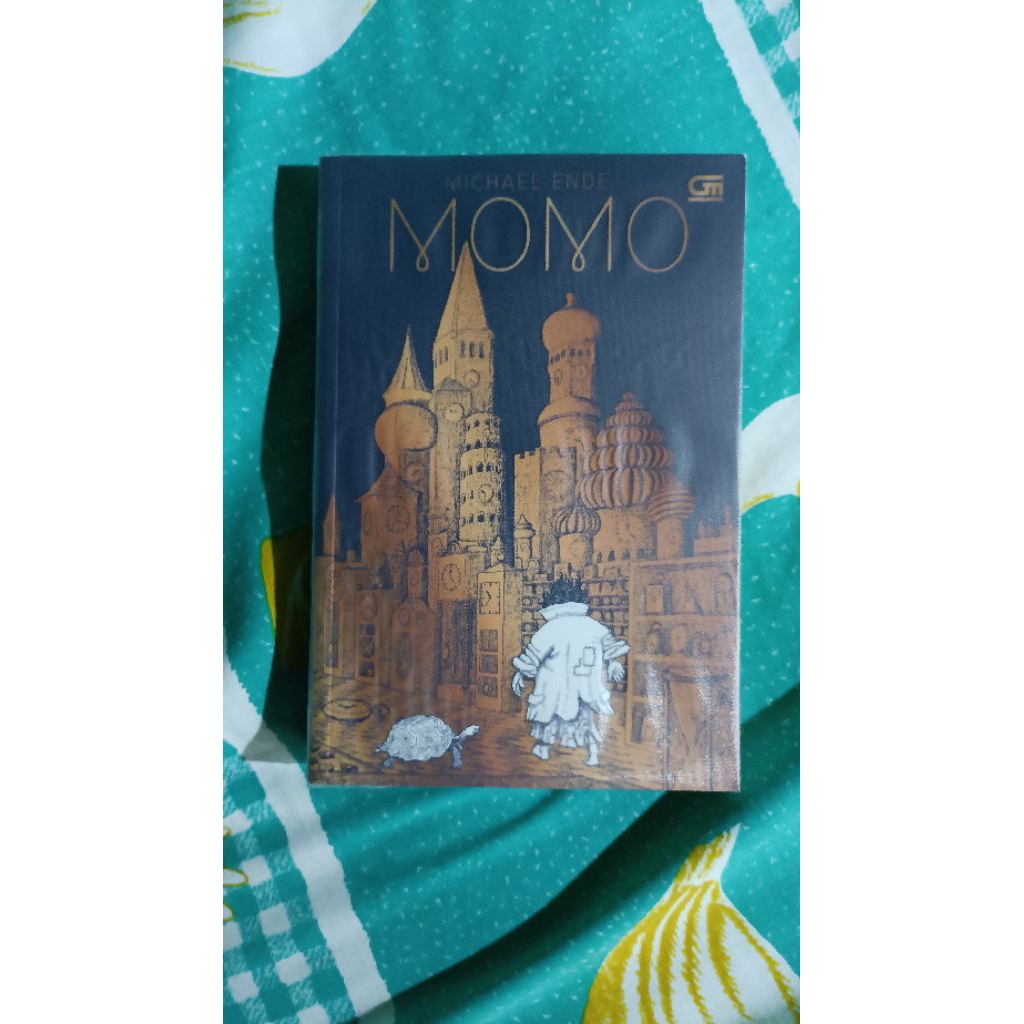 Novel Momo Michael Ende