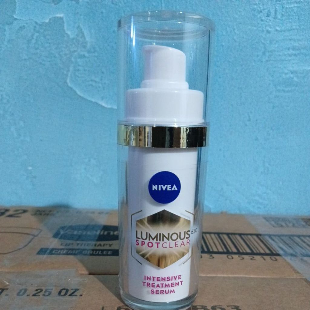  NIVEA Luminous 630 Spotclear Intensive Treatment Serum. 