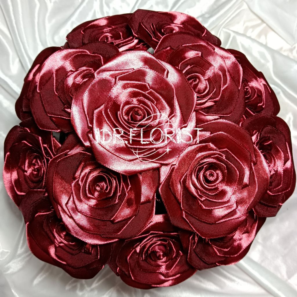 

Bunga Mawar Pita Satin | Bunga Satin | Bunga Buket | (harga perbiji)