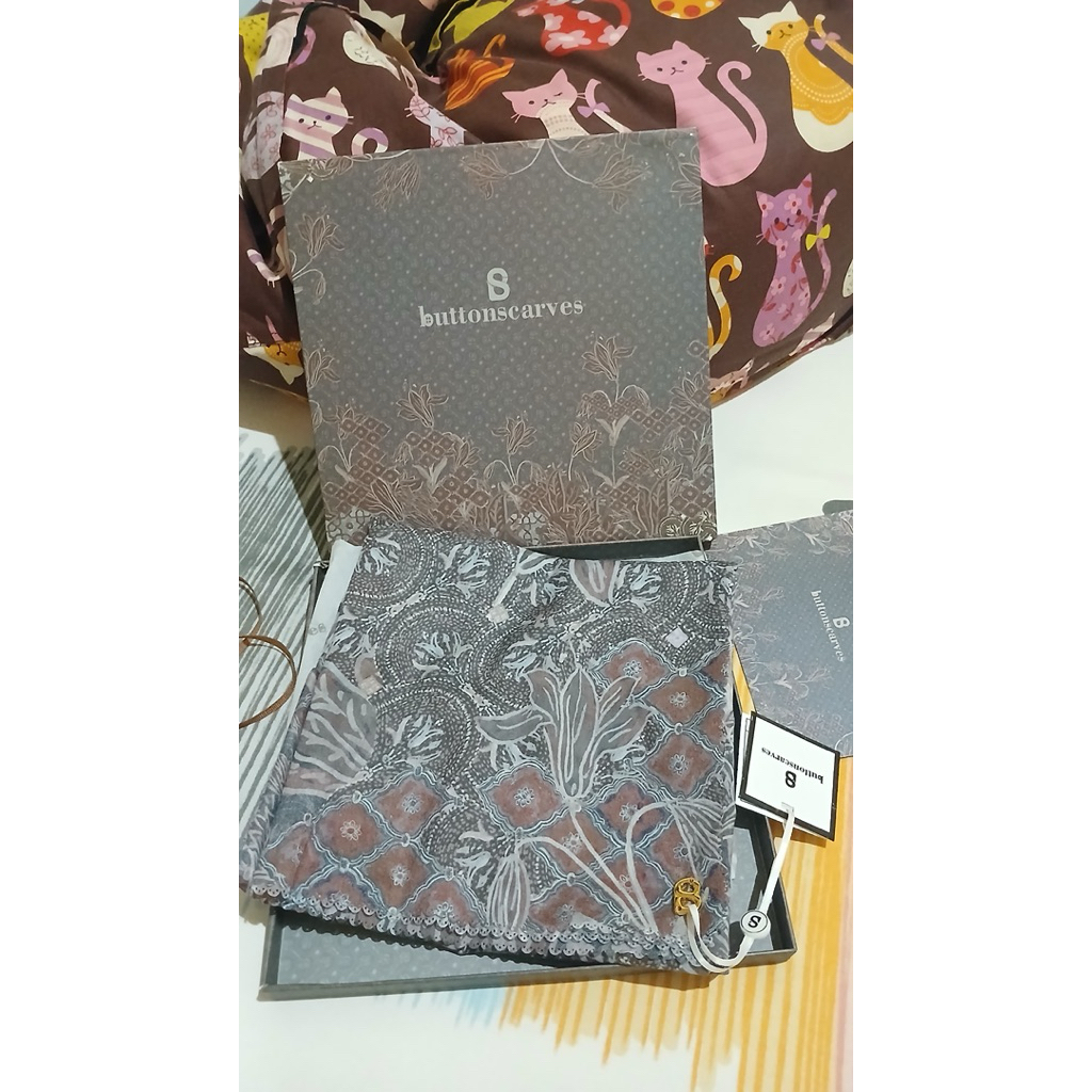 New Fullset Buttonscarves Maharani Dhusar Reguler not as is edp parfum