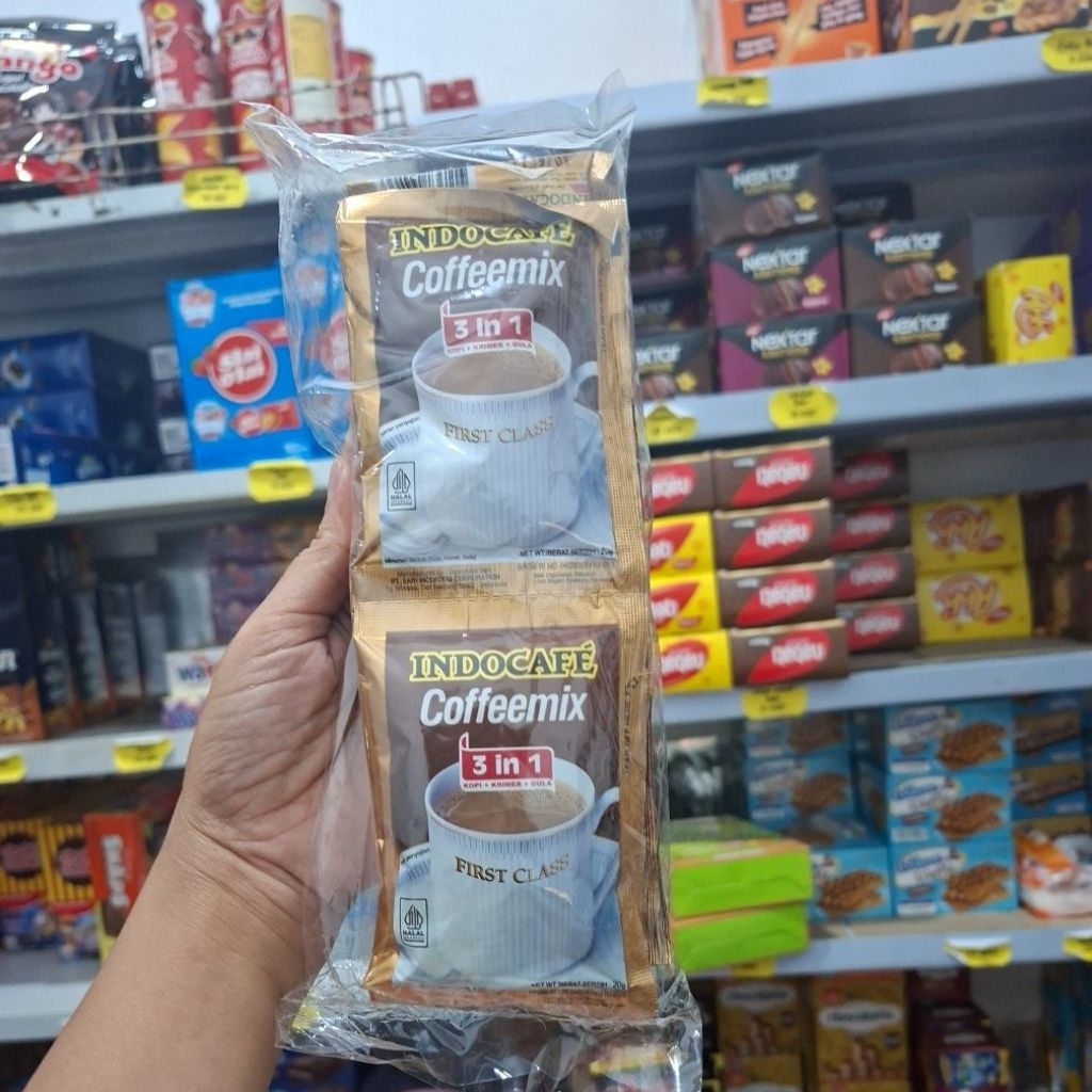 

Indocafe Coffemix 1 renceng isi 10×20gr