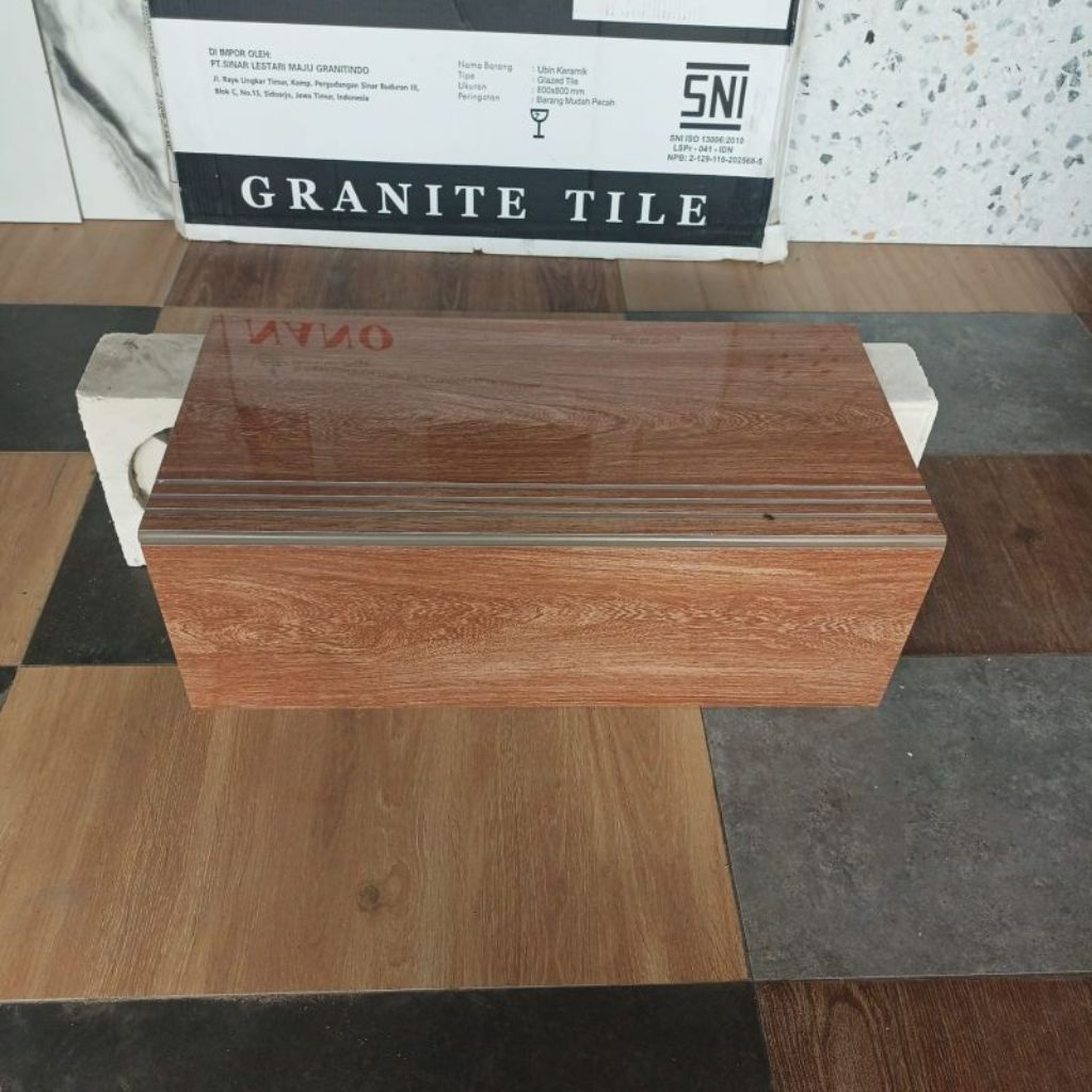 Granit Anak tangga motif kayu Glosy 30x60+20x60
