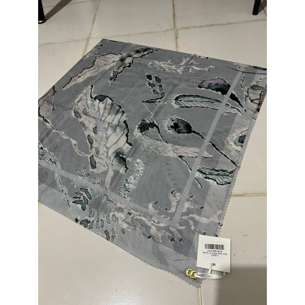 As Is Buttonscarves Scarf - Le Costa Grey