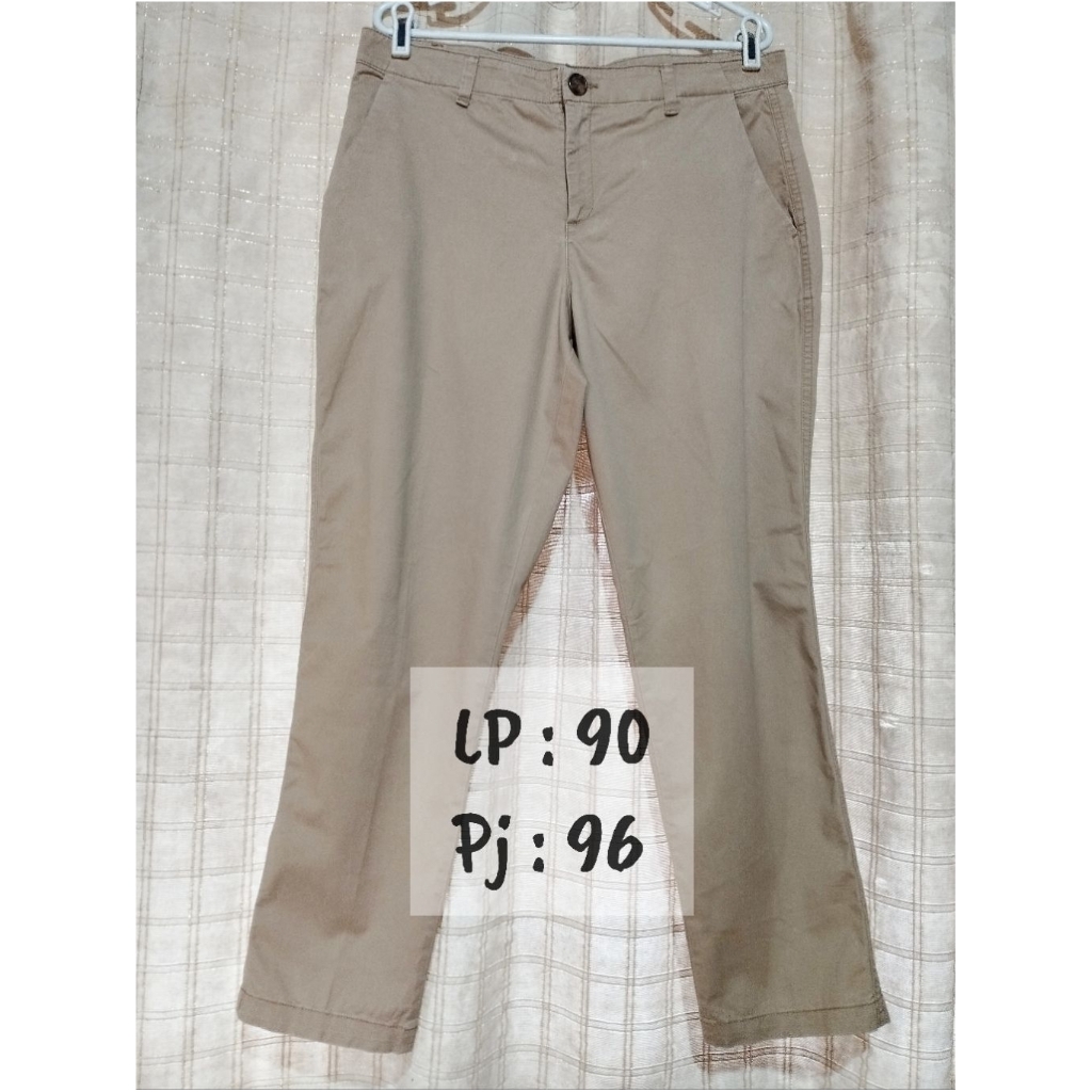 GAP Highwaist Girlfriend Khaki Pants