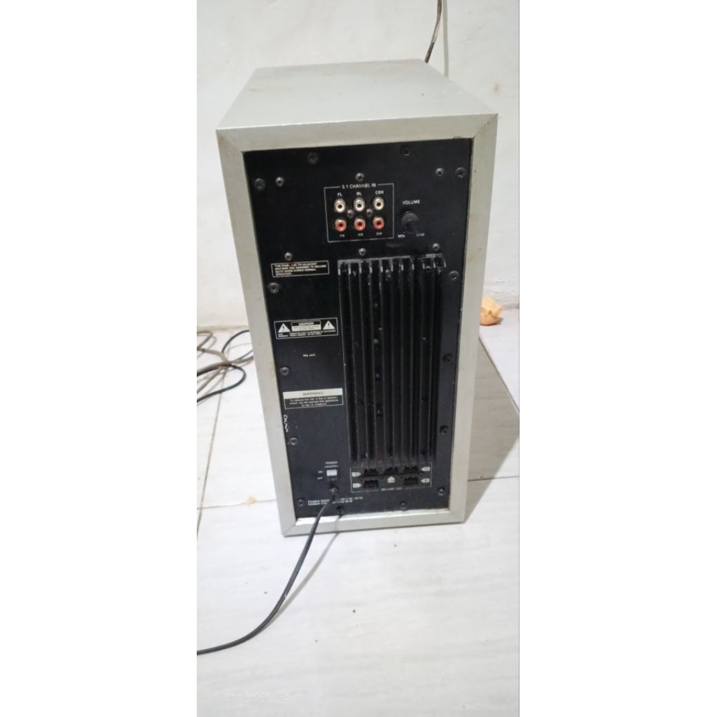 Subwoofer Polytron6" Aktif