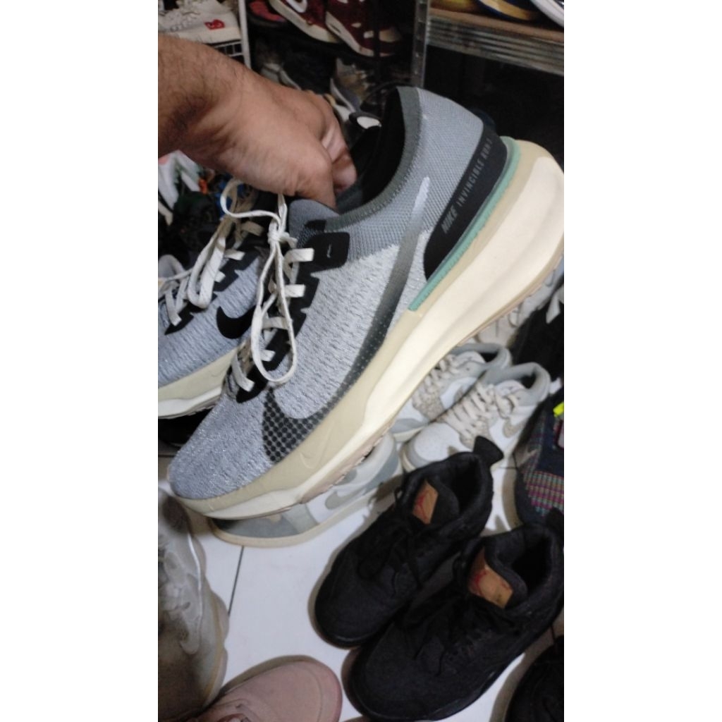 Nike Invincible 44, AF1 travis scott 44.5, AM 1 Offwhite 45, NB XC 72 44, NB 2002r  45, AM 1 J Cactu