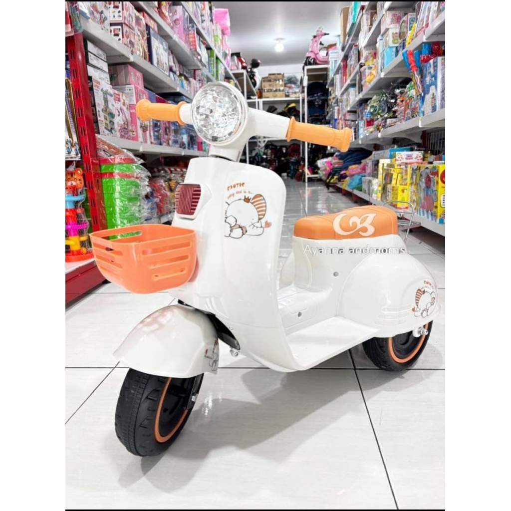 exotic EMT 2222 Mainan Motor Vespa Anak