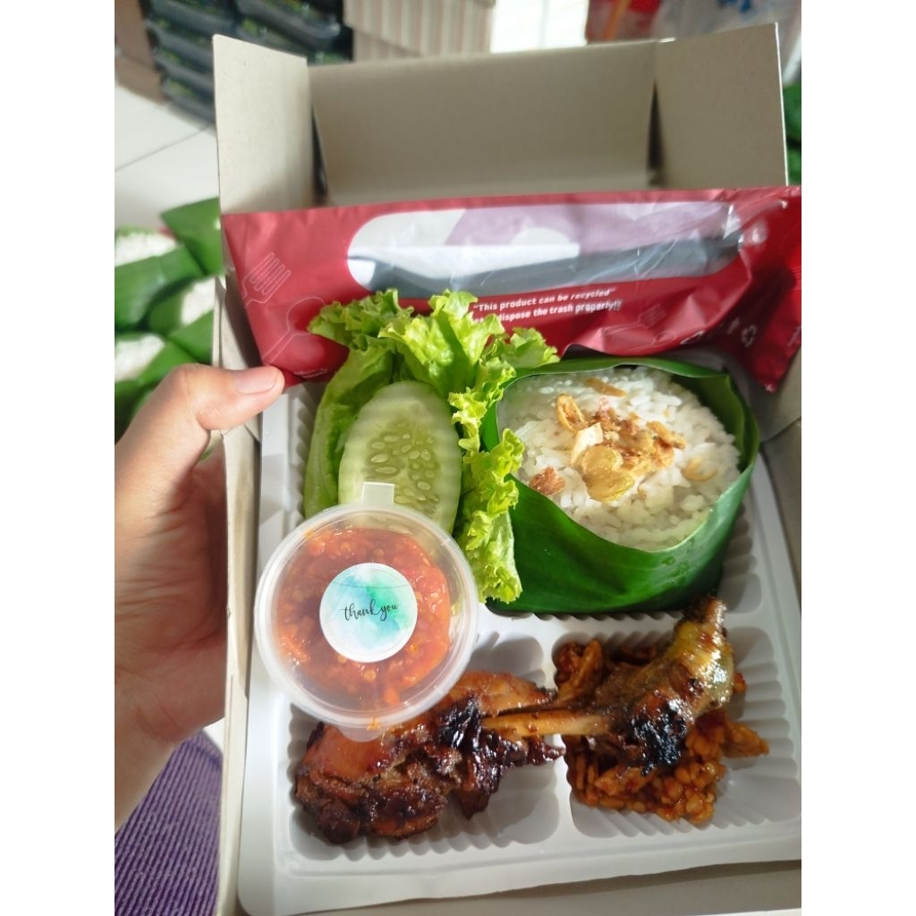 nasi box super kumplit BEKASI UTARA