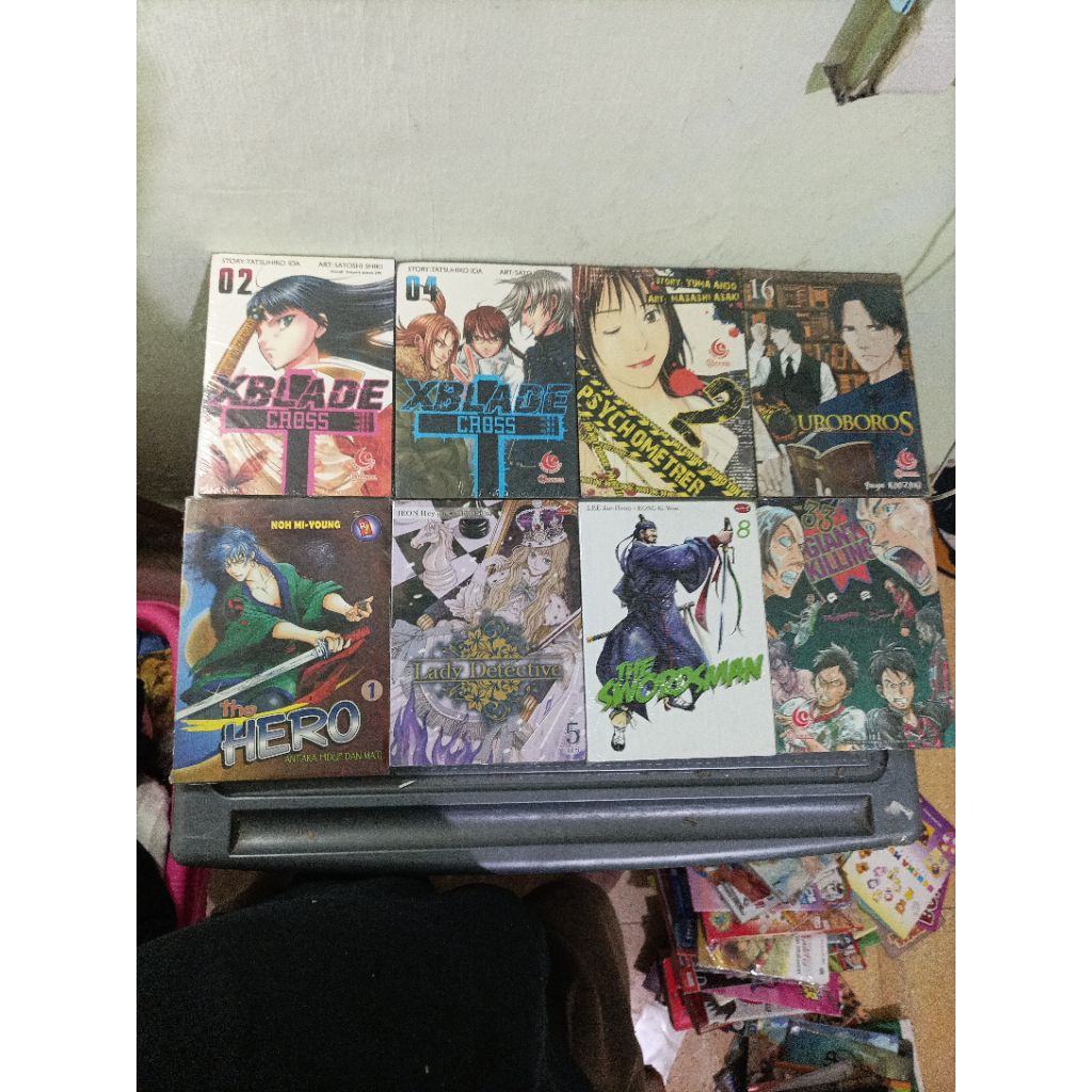 Komik Giant Killing, Uroboros, Psychometrer, X Blade Cross, The Hero, Lady detective, the swordsman,